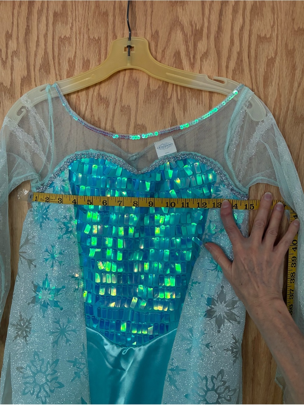 Women’s Disney Frozen Elsa Costume - Picture 5 of 13